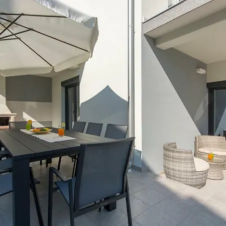 Holiday home Ana 1863